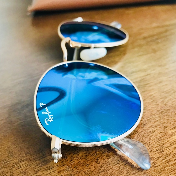 Ray-Bans - Picture 5 of 8